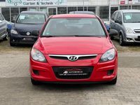 Gebraucht Hyundai i30 Classic 109 PS (80 kW) 2009 Rot Kleinwagen