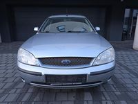 Gebraucht Ford Mondeo 125 PS (91 kW) 2003 Silber Kombi