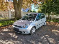 Usata Ford Fiesta 80 CV (58 kW) 2002 Grigio Utilitaria