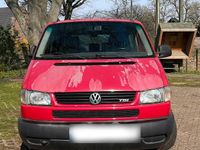 Second-hand VW T4 102 CP (75 kW) 2001 Roșu Van