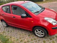 Gebraucht Nissan Pixo 68 PS (50 kW) 2011 Rot Kleinwagen
