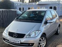 Gebraucht Mercedes A160 95 PS (69 kW) 2012 Silber Kleinwagen