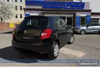 Gebraucht Skoda Fabia Cool Edition 60 PS (44 kW) 2013 Schwarzmagic perleffekt Limousine