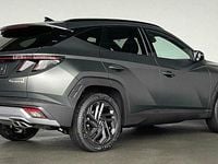 Neu Hyundai Tucson 160 PS (117 kW) 2025 Grün / pinegrün SUV