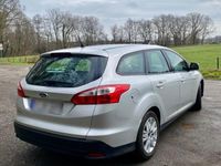 Gebraucht Ford Focus 125 PS (91 kW) 2014 Silber Kombi
