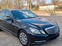 Gebraucht Mercedes E220 170 PS (125 kW) 2012 Schwarz Kombi