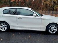 Gebraucht BMW 116 122 PS (89 kW) 2010 Weiß Kleinwagen