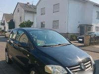Gebraucht VW Fox 54 PS (39 kW) 2008 Schwarz Kleinwagen