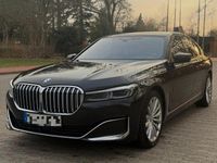 Gebraucht BMW 750 530 PS (389 kW) 2019 Schwarz Limousine