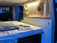 Second-hand Ford Transit 131 CP (96 kW) 2016 Alb Monovolum