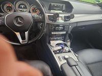 Gebraucht Mercedes E220 Avantgarde 170 PS (125 kW) 2015 Kombi