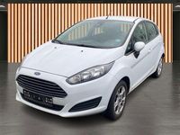 Gebraucht Ford Fiesta Trend 80 PS (58 kW) 2013 Frostweiß Kleinwagen