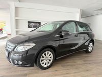 Gebraucht Mercedes B180 122 PS (89 kW) 2014 Schwarz Van / Kleinbus