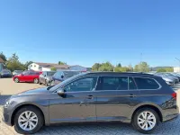Gebraucht VW Passat Business 122 PS (89 kW) 2023 Grau Kombi