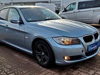 Gebraucht BMW 318 143 PS (105 kW) 2009 Blau Limousine