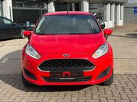 Gebraucht Ford Fiesta Trend 60 PS (44 kW) 2016 Rot Kleinwagen