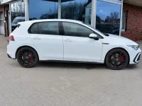 Gebraucht VW Golf VIII GTI 245 PS (180 kW) 2023 Weiß Limousine