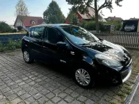 Gebraucht Renault Clio 75 PS (55 kW) 2012 Schwarz Kleinwagen