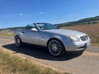 Gebraucht Mercedes SLK230 193 PS (141 kW) 1997 Silber Cabrio