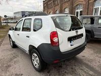 Usado Dacia Duster Basis 105 HP (77 kW) 2013 Branco SUV