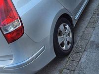 Gebraucht Hyundai i30 126 PS (92 kW) 2010 Silber Kombi