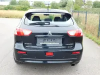 Gebraucht Mitsubishi Lancer Sportback Invite 143 PS (105 kW) 2009 Schwarz Limousine