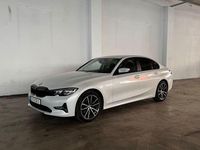 Gebraucht BMW 320 Advantage 184 PS (135 kW) 2020 Weiß Limousine