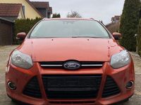 Gebraucht Ford Focus Titanium 150 PS (110 kW) 2012 Orange Kombi