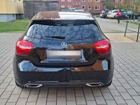 Gebraucht Mercedes A200 Urban 156 PS (114 kW) 2017 Schwarz Limousine