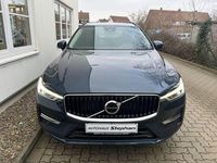 Gebraucht Volvo XC60 Momentum 197 PS (144 kW) 2022 Blau SUV