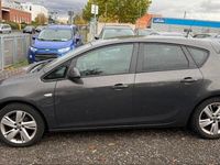 Gebraucht Opel Astra Style 120 PS (88 kW) 2015 Grau Limousine
