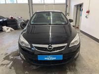 Gebraucht Opel Astra Design Edition 140 PS (102 kW) 2011 Schwarz Limousine