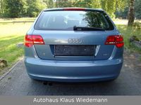 Gebraucht Audi A3 125 PS (91 kW) 2010 Sphären  blau Limousine