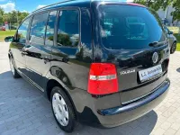 Gebraucht VW Touran Trendline 116 PS (85 kW) 2004 Schwarz Van / Kleinbus