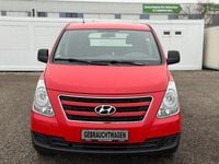 Gebraucht Hyundai H-1 170 PS (125 kW) 2015 Rot Van / Kleinbus