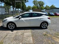 Gebraucht Opel Astra Dynamic 150 PS (110 kW) 2018 Weiß Limousine