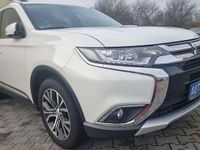 Gebraucht Mitsubishi Outlander 150 PS (110 kW) 2018 Weiß SUV
