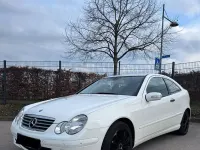 Gebraucht Mercedes C180 143 PS (105 kW) 2006 Weiß Coupé