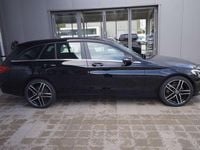 Second-hand Mercedes C200 136 CP (100 kW) 2019 Negru Break