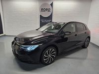 Gebraucht VW Golf Life 150 PS (110 kW) 2022 Schwarz Limousine