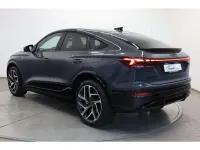 Neu Audi Q6 Sportback e-tron Business 314 kW (428 PS) 2026 Grau SUV