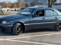 Gebraucht Mercedes C240 170 PS (125 kW) 1999 Schwarz Limousine