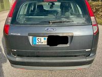 Gebraucht Ford Focus Ambiente 101 PS (74 kW) 2006 Grau Limousine