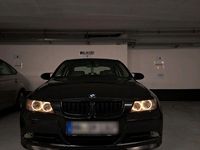 Gebraucht BMW 320 150 PS (110 kW) 2005 Schwarz Limousine