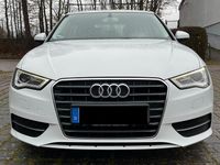 Gebraucht Audi A3 Attraction 122 PS (89 kW) 2014 Weiß Kleinwagen
