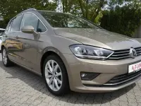 Gebraucht VW Golf Sportsvan 125 PS (91 kW) 2018 Gold Van / Kleinbus