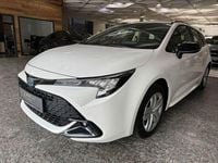 Neu Toyota Corolla 140 PS (102 kW) 2025 Weiß Kombi