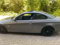Gebraucht BMW 320 184 PS (135 kW) 2012 Grau Coupé