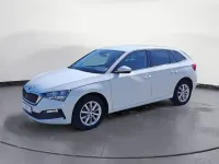 Gebraucht Skoda Scala Ambition 116 PS (85 kW) 2019 Moonweiß perleffekt Kleinwagen
