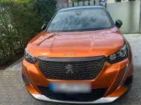 Gebraucht Peugeot 2008 Allure 101 PS (74 kW) 2023 Orange SUV